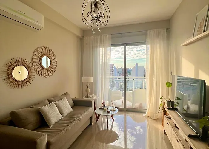 Departamento Moderno Con Vistas Al Rio Parana.