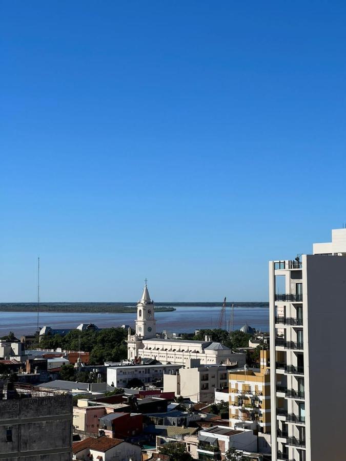 Departamento Moderno Con Vistas Al Rio Parana.