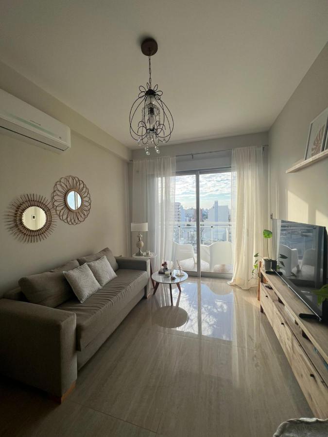 Departamento Moderno Con Vistas Al Rio Parana. Apartment Corrientes