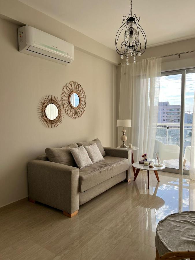 Departamento Moderno Con Vistas Al Rio Parana. Apartment
